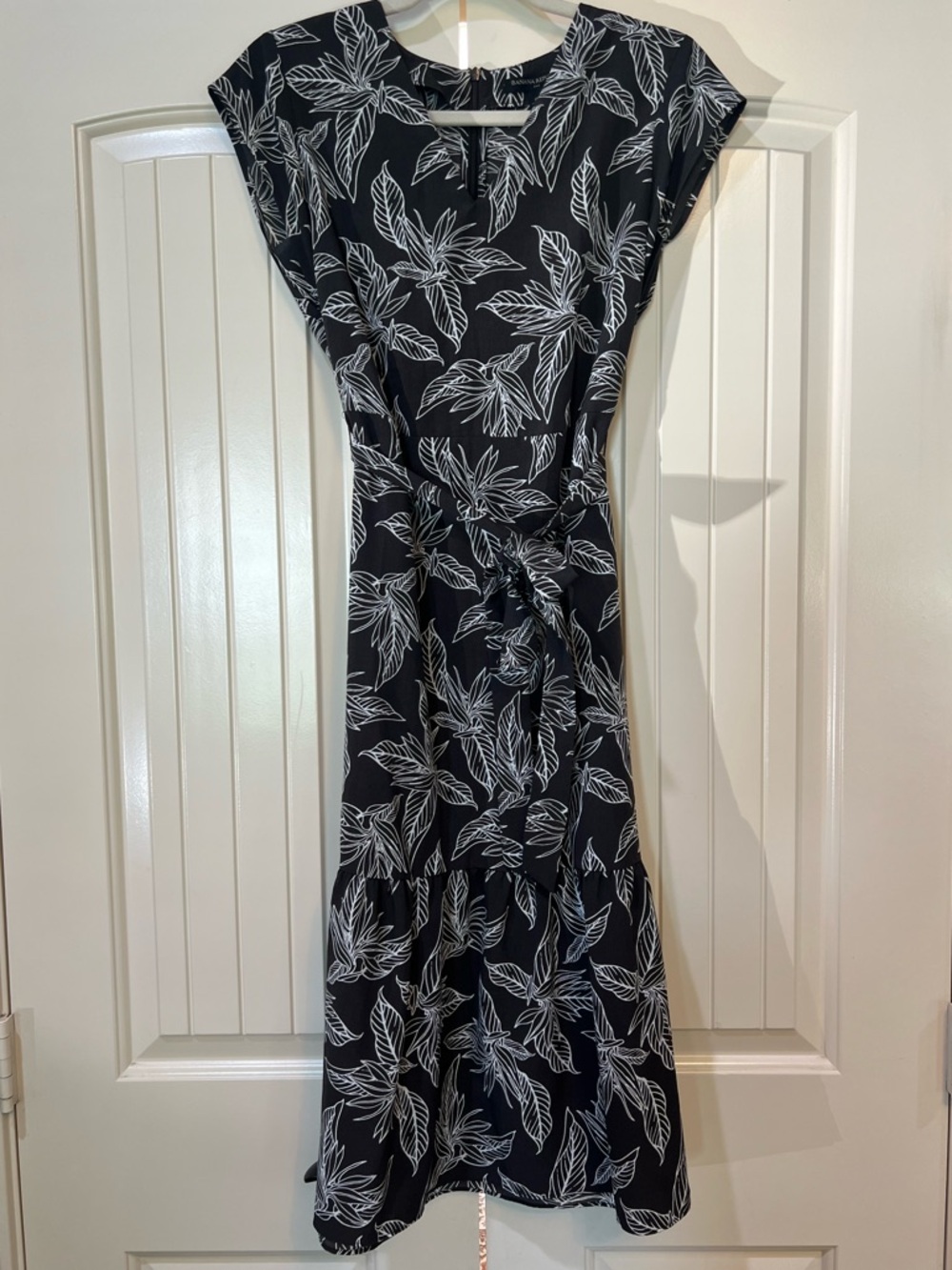 Banana Republic Black and White Leaf-Print Midi Dress